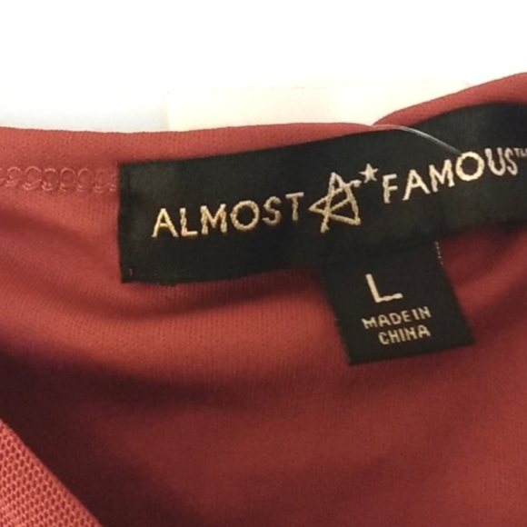 ALMOST FAMOUS SHEER RUCHED PEASANT CROP TOP SIZE LARGE JUNIORS NWT - Picture 4 of 11